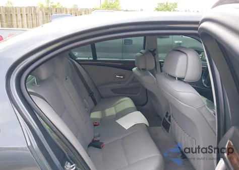 2010 BMW 528I z USA, uszkodzony, nr VIN WBANU5C55AC126575